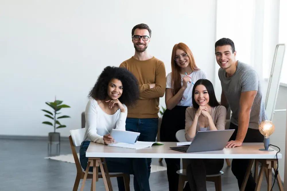 lets hire candidates